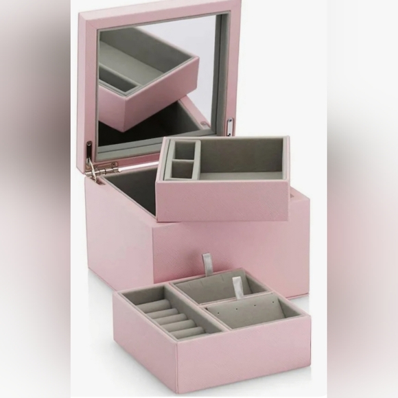 Pandora Leather Jewelry Box - Picture 2 of 11